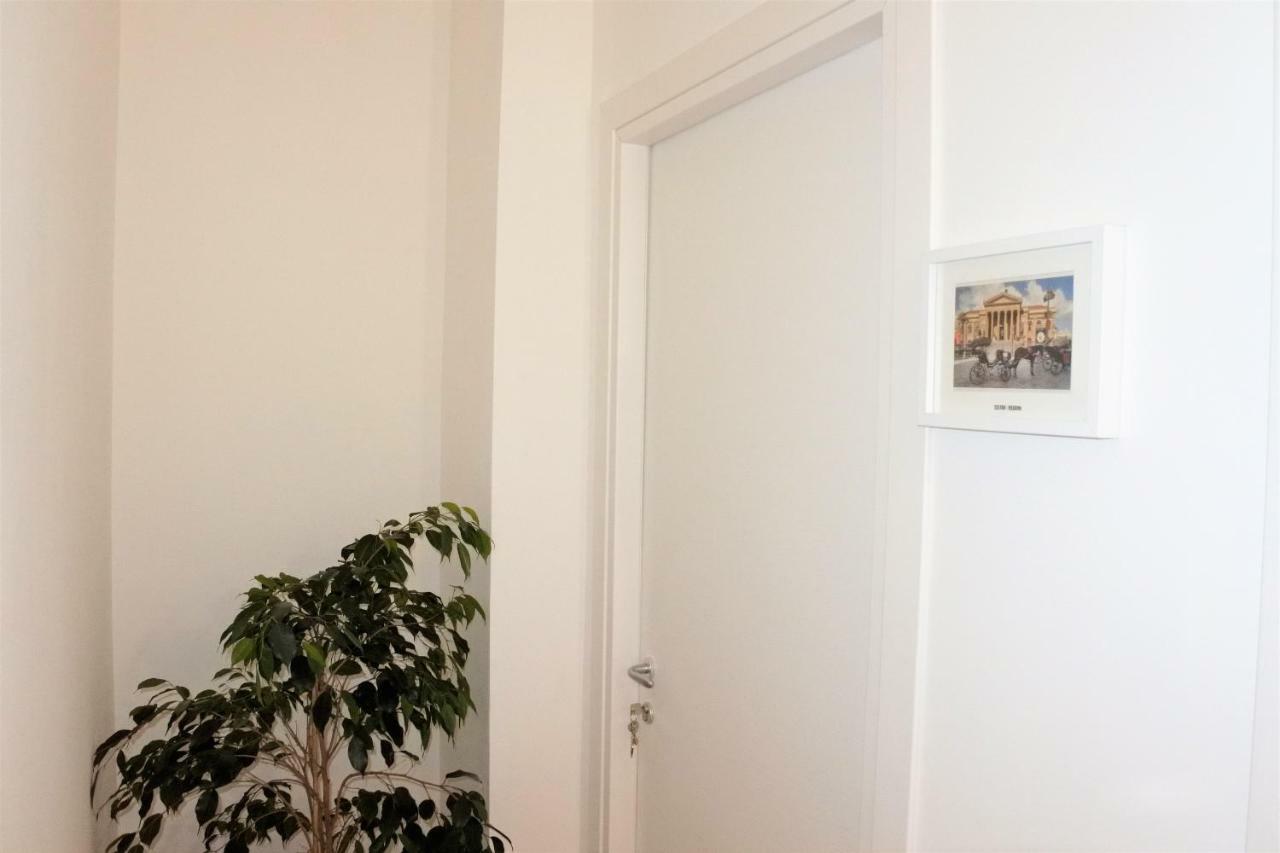 B&B Noto Politeama Palermo Eksteriør billede